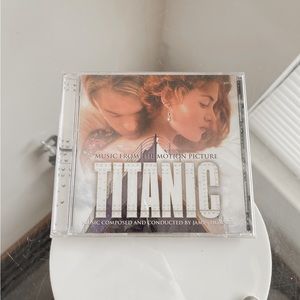 NWT Titanic CD